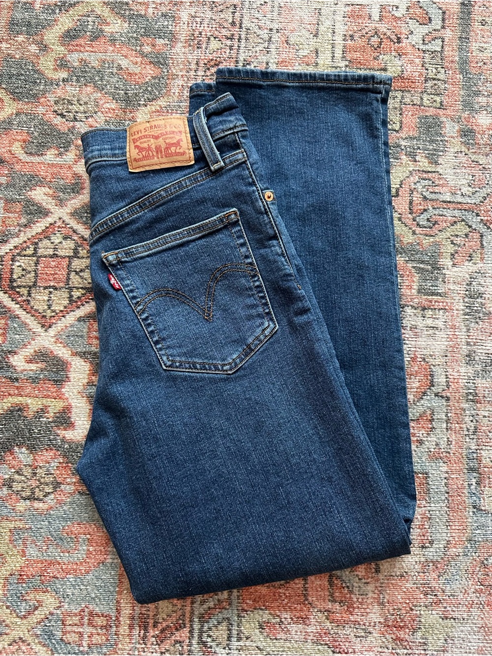 Levi's women’s Ribcage Straight Ankle Jeans size 28 regular length